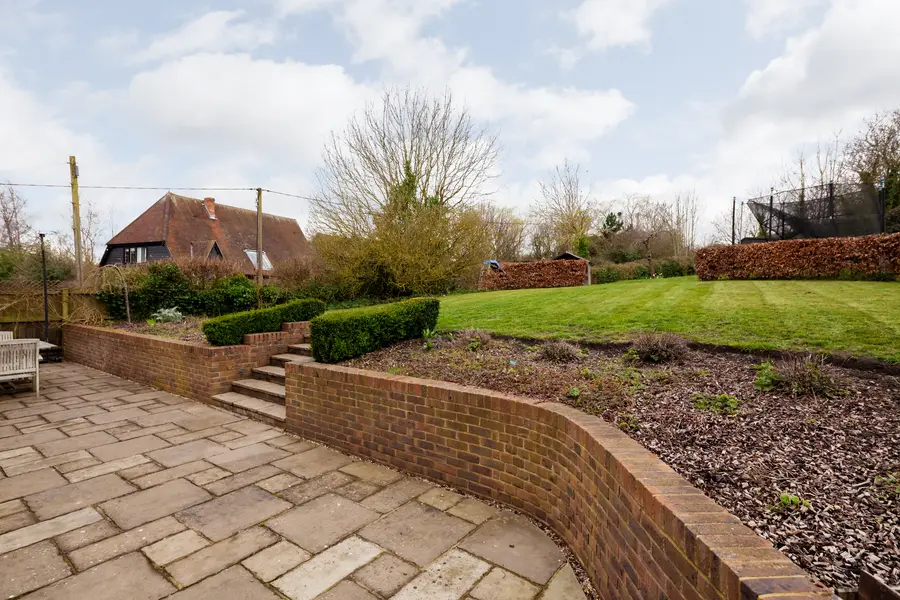 Enhancing Outdoor Spaces With Decorative Retaining Walls Lake Stevens WA